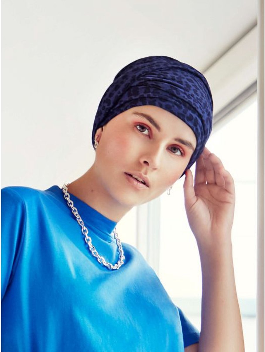 Christine Headwear - Viva Headwear - Emmy V Structure Plisse Turban - Bamboo - ChemoMutsje / Sjaaltje - Kappers Goederen